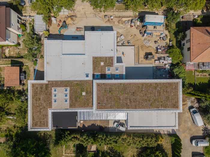 Nová budova ZUŠ Blansko se blíží k dokončení: Umělecké centrum brzy přivítá první žáky — fotografie 2